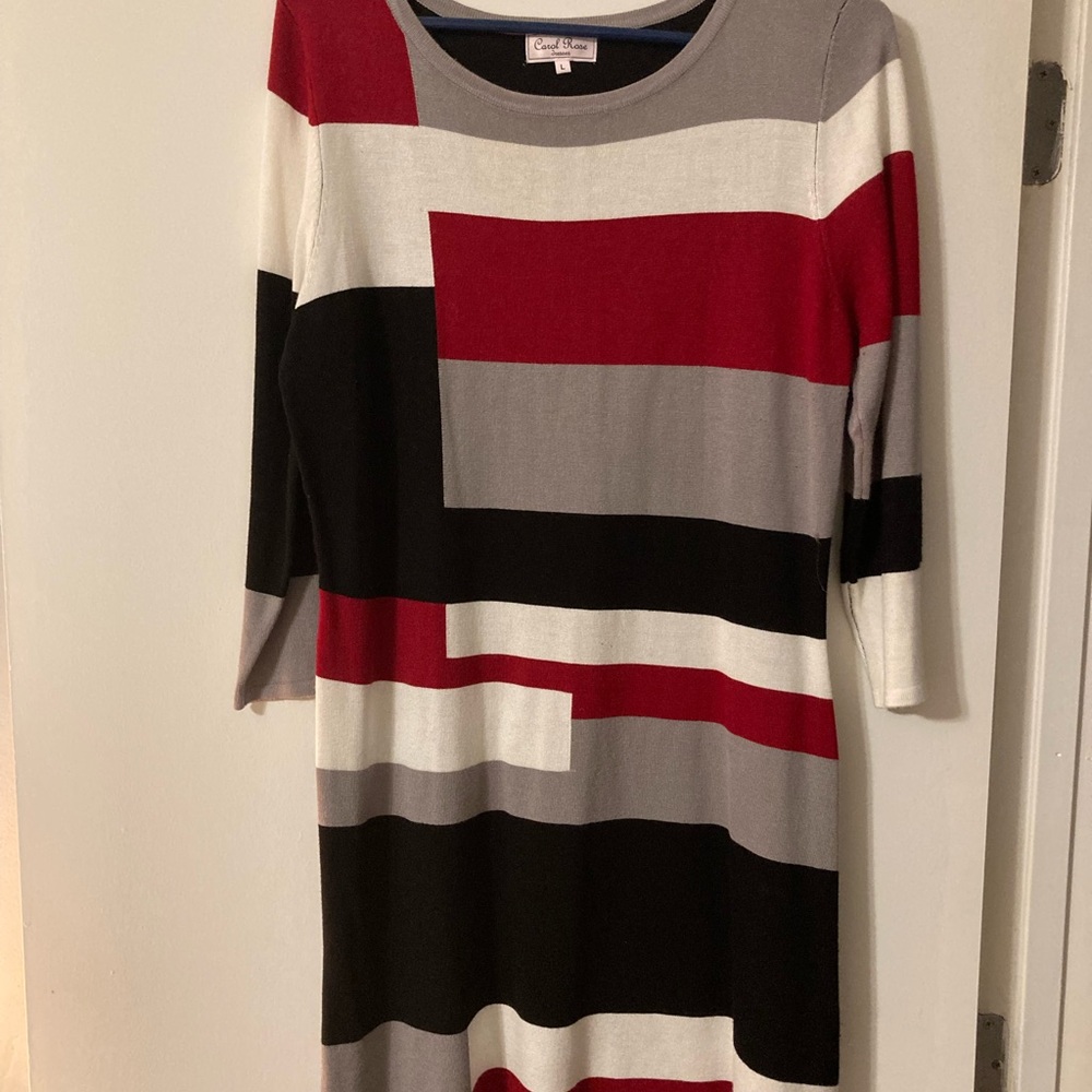Carol Rose Red and White Sheath Dress 3/4 Sleeve Crew Neck